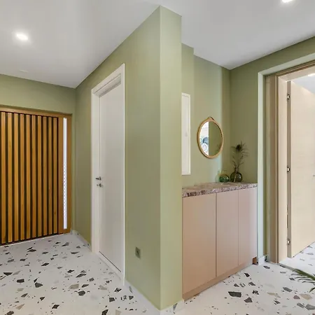 Terazzo With Heated Pool Villa *