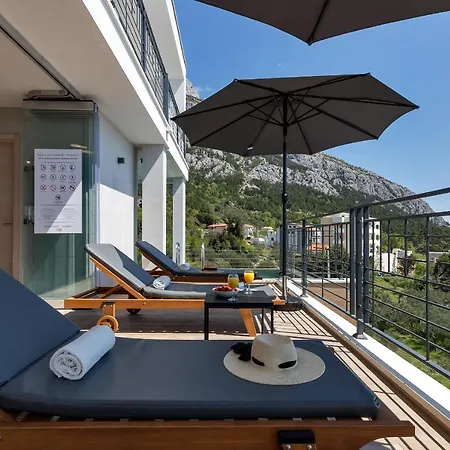 Terazzo With Heated Pool * Makarska