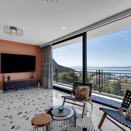 Terazzo With Heated Pool Villa *