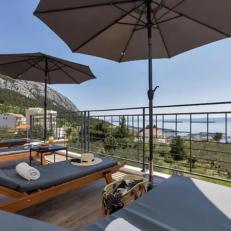 Villa Terazzo With Heated Pool Makarska